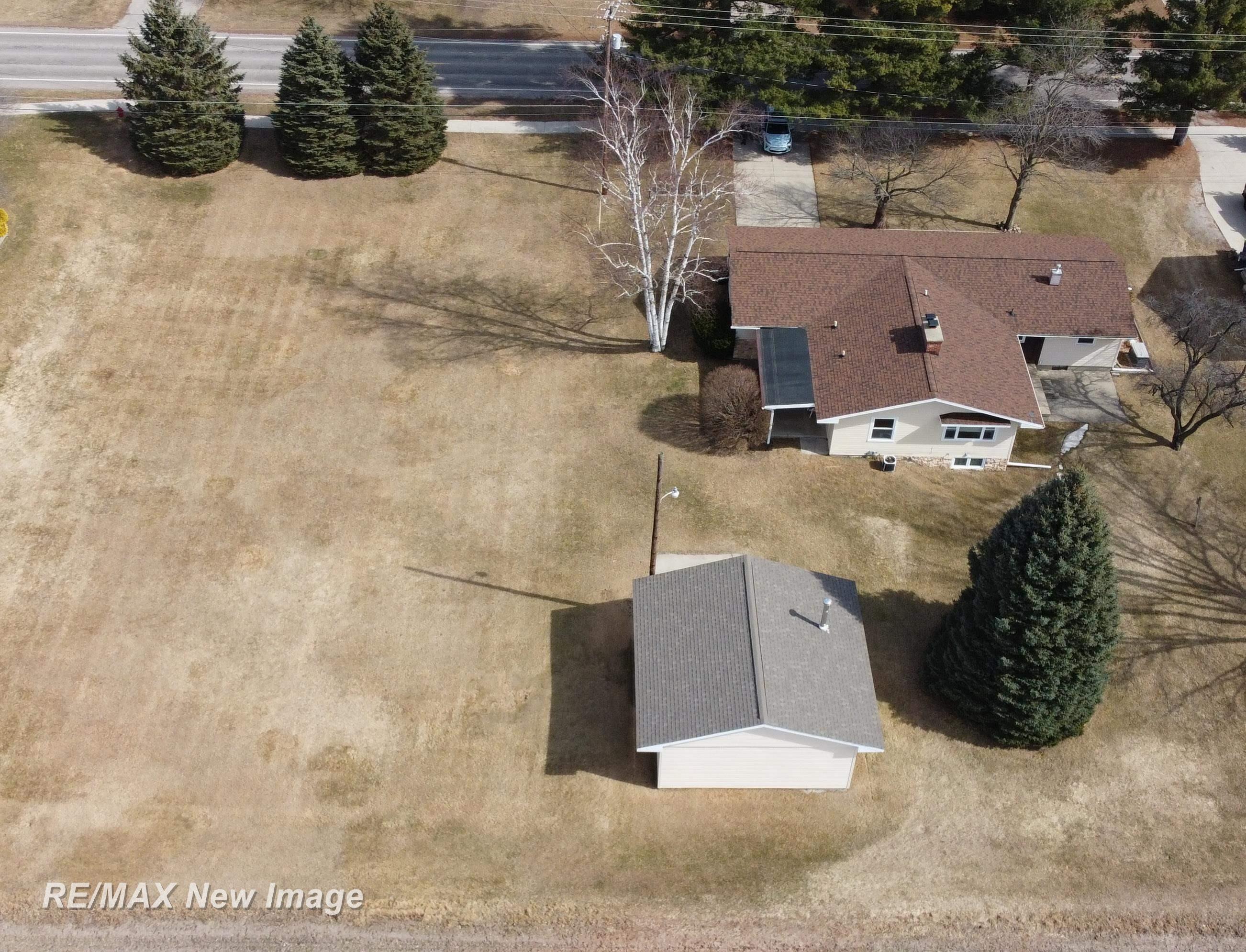 1140 South Miller Road Saginaw, MI 48609 - Photo 44 of 54 50168693-a43e6f38-f087-4d7c-b0ff-490e4ac3ecc8.JPG