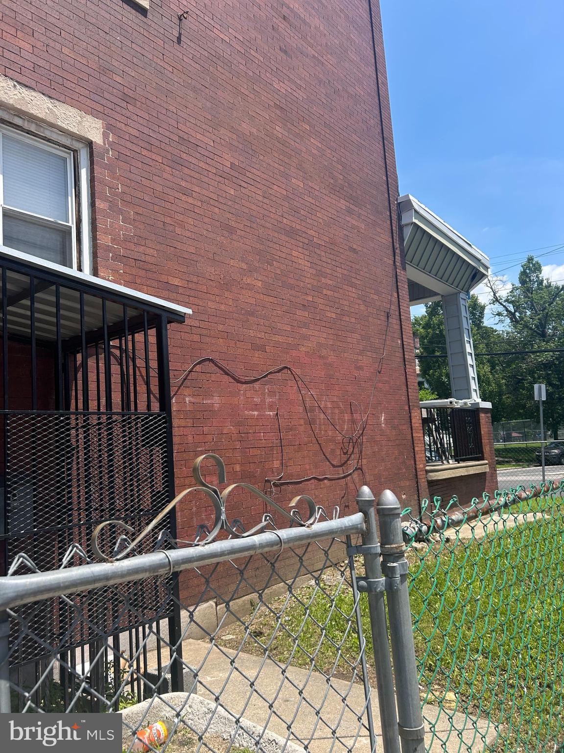 4100 Old York Road Philadelphia, PA 19140 - Photo 30 of 30 a view of a door and chair