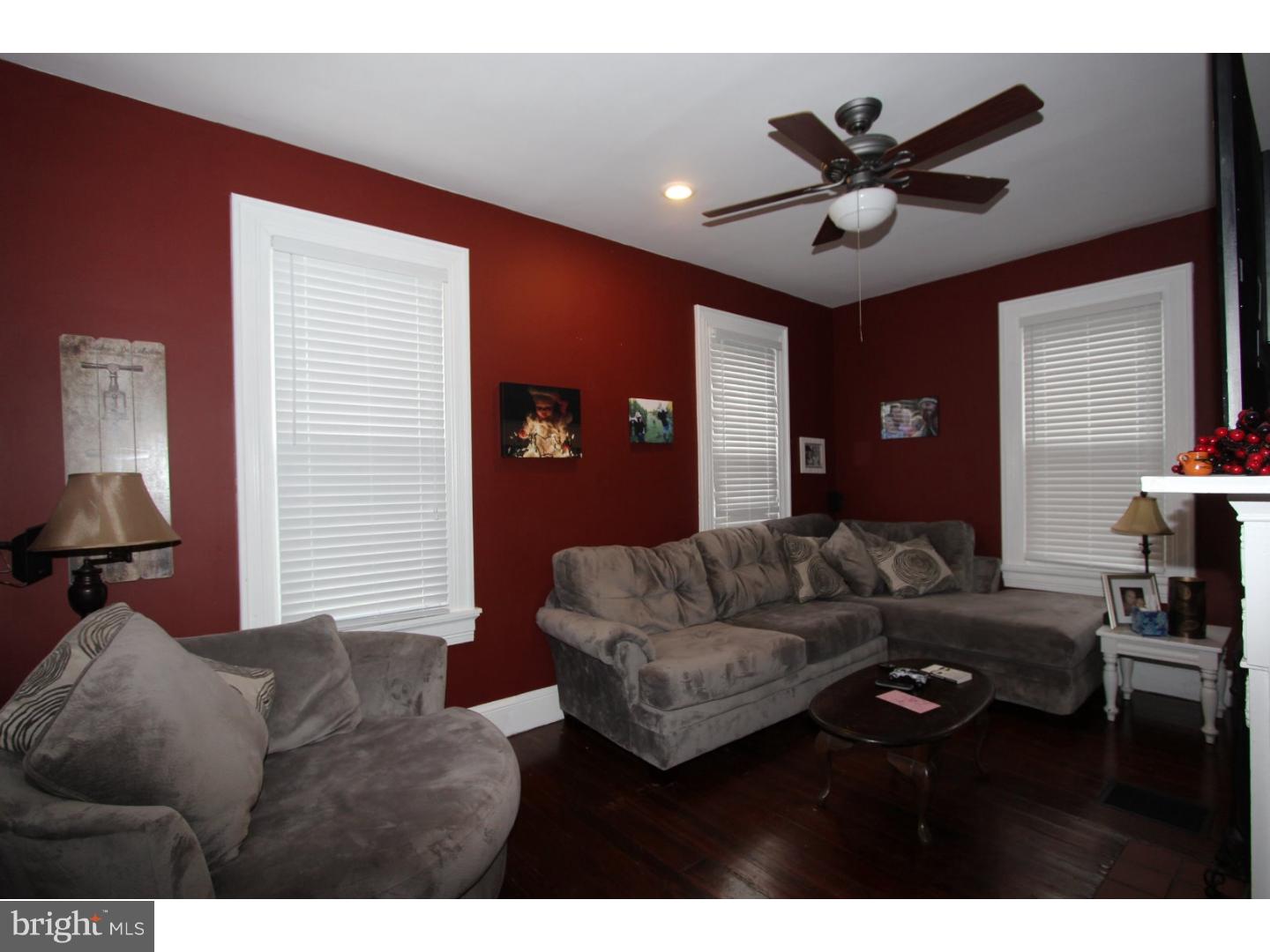 498 Greenwich Road Bridgeton, NJ 08302 - Photo 5 of 17 Living Room