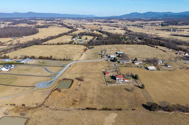 $625,000 | 467 Vista Vw Road, Stanley, VA 22851