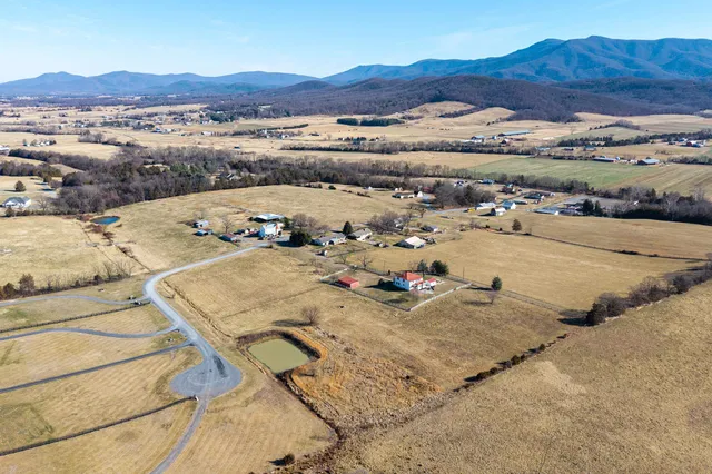 $625,000 | 467 Vista Vw Road, Stanley, VA 22851