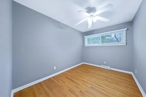 $350,000 | 3428 West 77th Terrace, Prairie Village, KS 66208