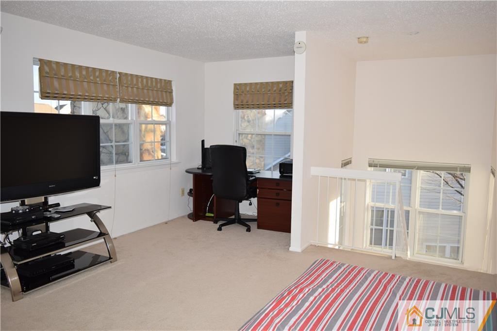 352 Lunar Road Piscataway, NJ 08854 - Photo 12 of 24 Gallery Image 12