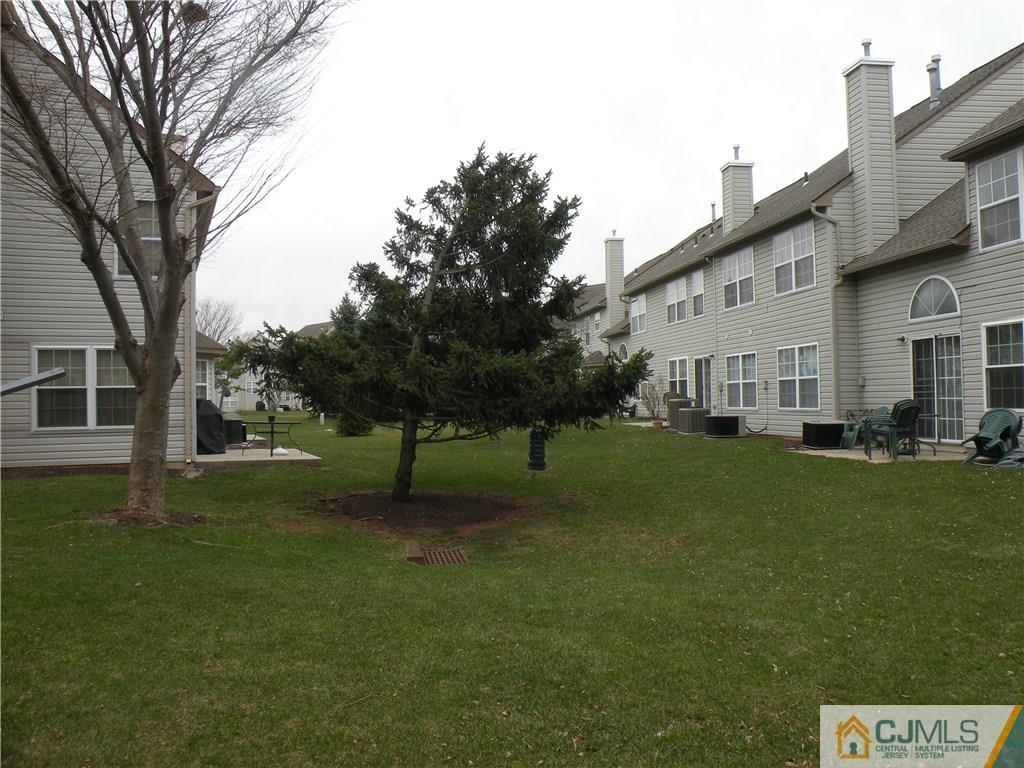 352 Lunar Road Piscataway, NJ 08854 - Photo 19 of 24 Gallery Image 19