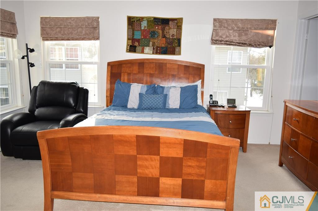 352 Lunar Road Piscataway, NJ 08854 - Photo 8 of 24 Gallery Image 8