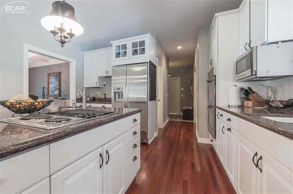 1130 Kings Carriage Road Grand Blanc, MI 48439 - Photo 30 of 92 21404224-29.JPG