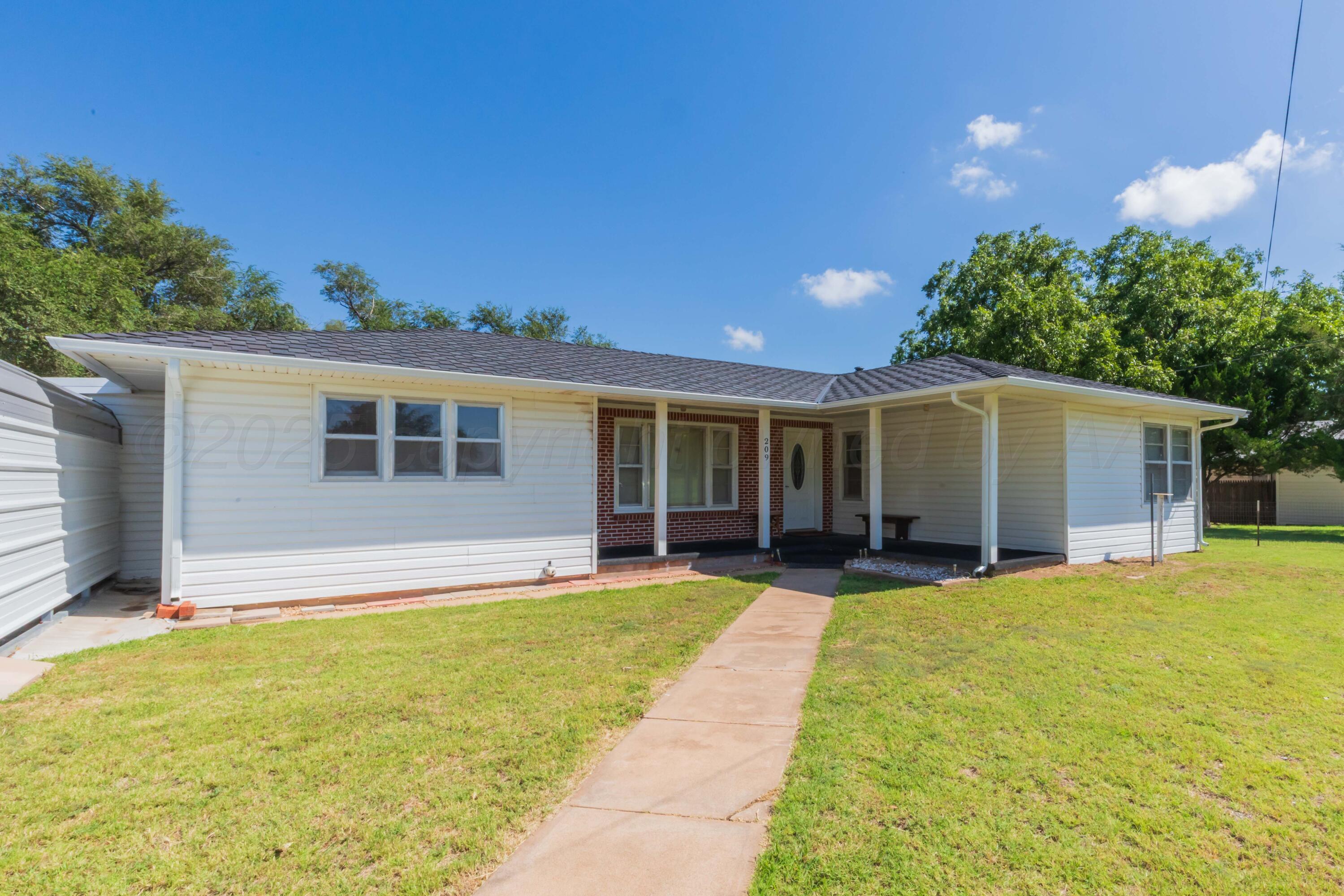 209 East 12th Street Wheeler, TX 79096 - Photo 3 of 40 FRONT VIEW 1