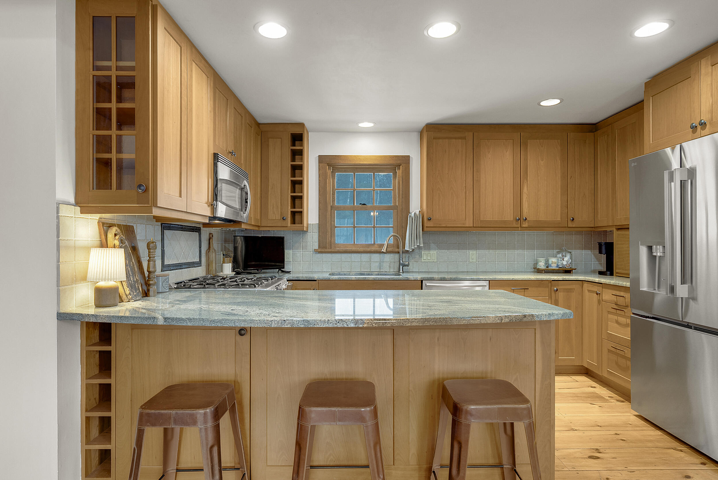 45 Beech Hill Road Freeport, ME 04032 - Photo 11 of 75 22_45beechhill-10