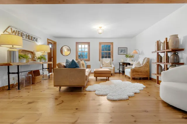 $849,000 | 45 Beech Hill Road, Freeport, ME 04032