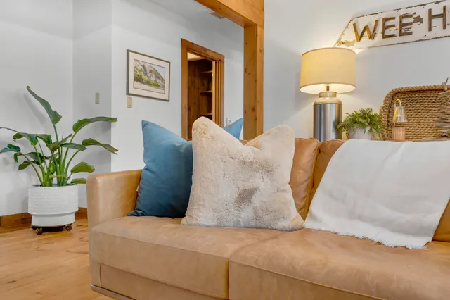 $849,000 | 45 Beech Hill Road, Freeport, ME 04032