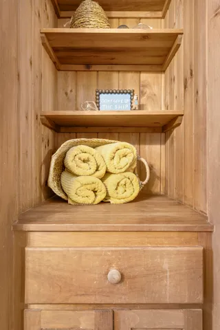 $849,000 | 45 Beech Hill Road, Freeport, ME 04032