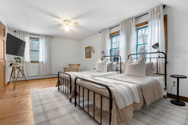 $849,000 | 45 Beech Hill Road, Freeport, ME 04032