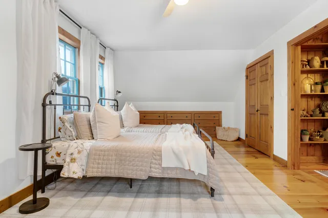 $849,000 | 45 Beech Hill Road, Freeport, ME 04032