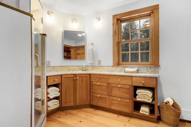 $849,000 | 45 Beech Hill Road, Freeport, ME 04032