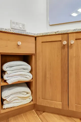 $849,000 | 45 Beech Hill Road, Freeport, ME 04032