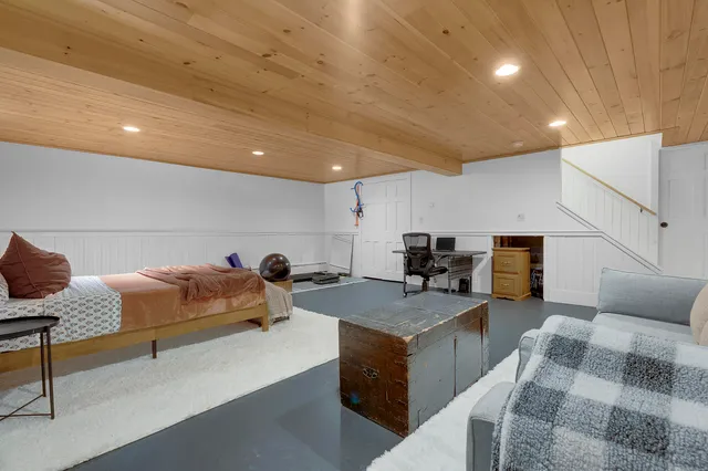 $849,000 | 45 Beech Hill Road, Freeport, ME 04032