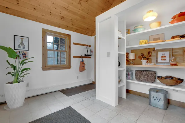 $849,000 | 45 Beech Hill Road, Freeport, ME 04032