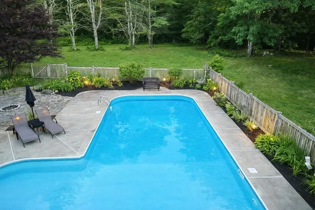 $849,000 | 45 Beech Hill Road, Freeport, ME 04032