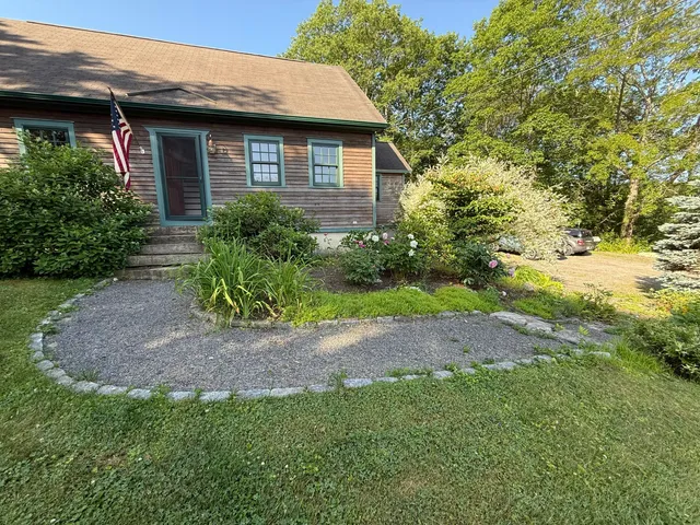 $849,000 | 45 Beech Hill Road, Freeport, ME 04032