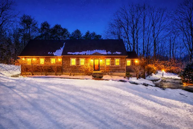 $849,000 | 45 Beech Hill Road, Freeport, ME 04032