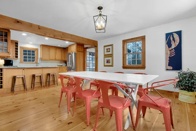 $849,000 | 45 Beech Hill Road, Freeport, ME 04032