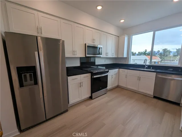 $3,400 | 1160 East Santo Antonio Drive, Colton, CA 92324