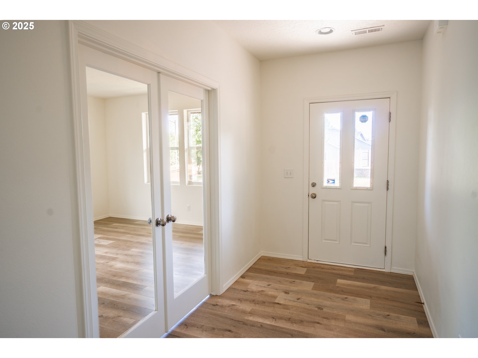 24823 Hawk View Drive Veneta, OR 97487 - Photo 4 of 19