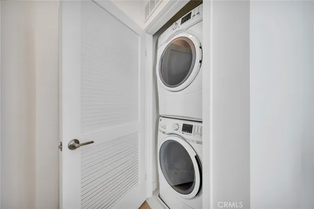 $874,900 | 314 Bridgewater Way, Unit 2, Gardena, CA 90247