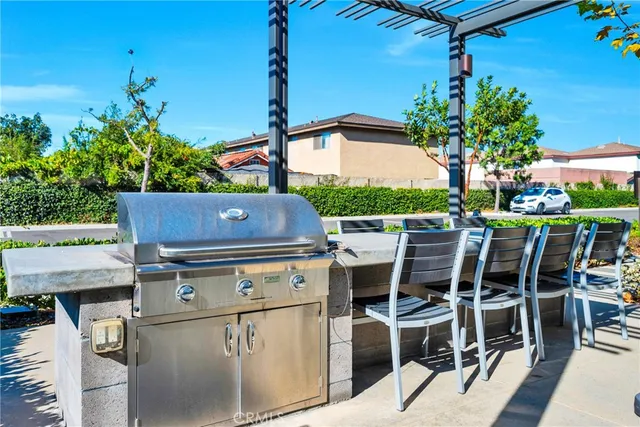 $874,900 | 314 Bridgewater Way, Unit 2, Gardena, CA 90247