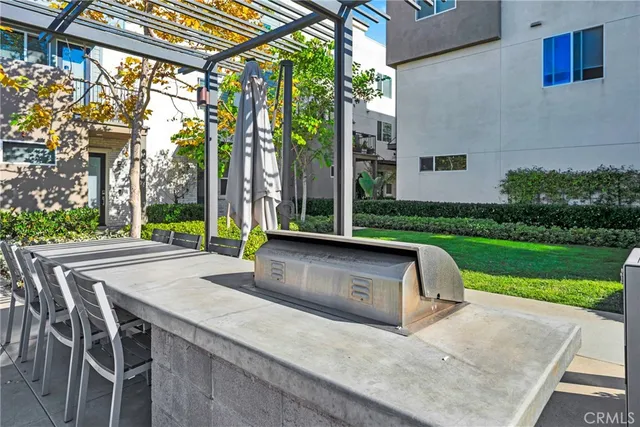 $874,900 | 314 Bridgewater Way, Unit 2, Gardena, CA 90247