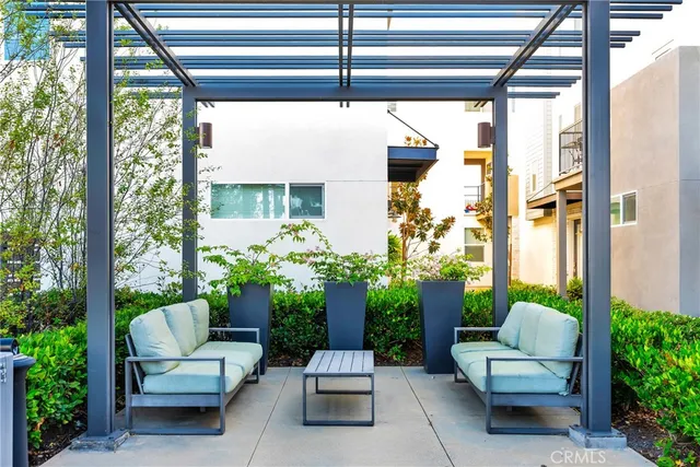 $874,900 | 314 Bridgewater Way, Unit 2, Gardena, CA 90247