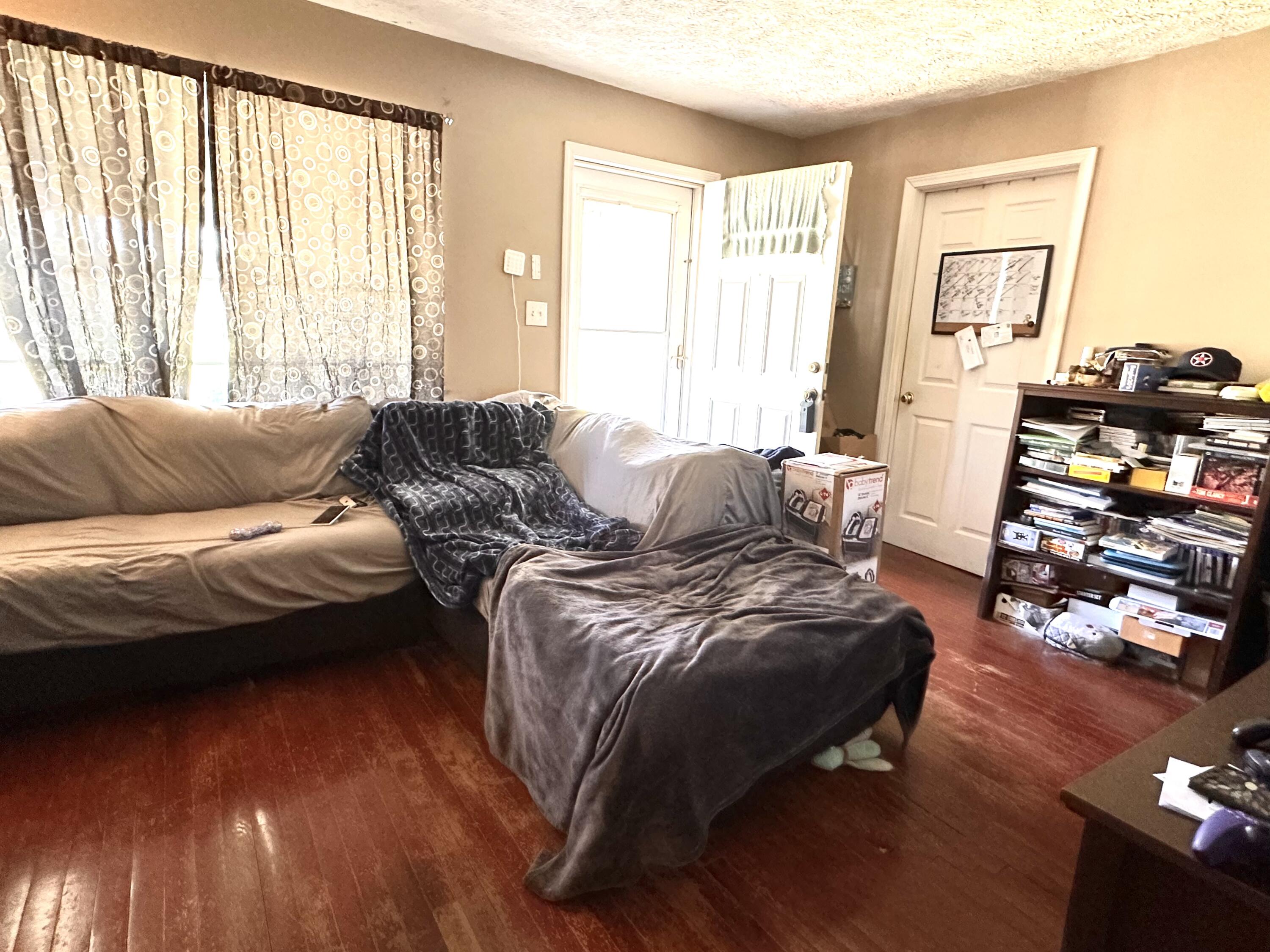 110 Debusk Road Greeneville, TN 37743 - Photo 3 of 11 16FA3171-66FB-4879-BD7C-398A1259FA56