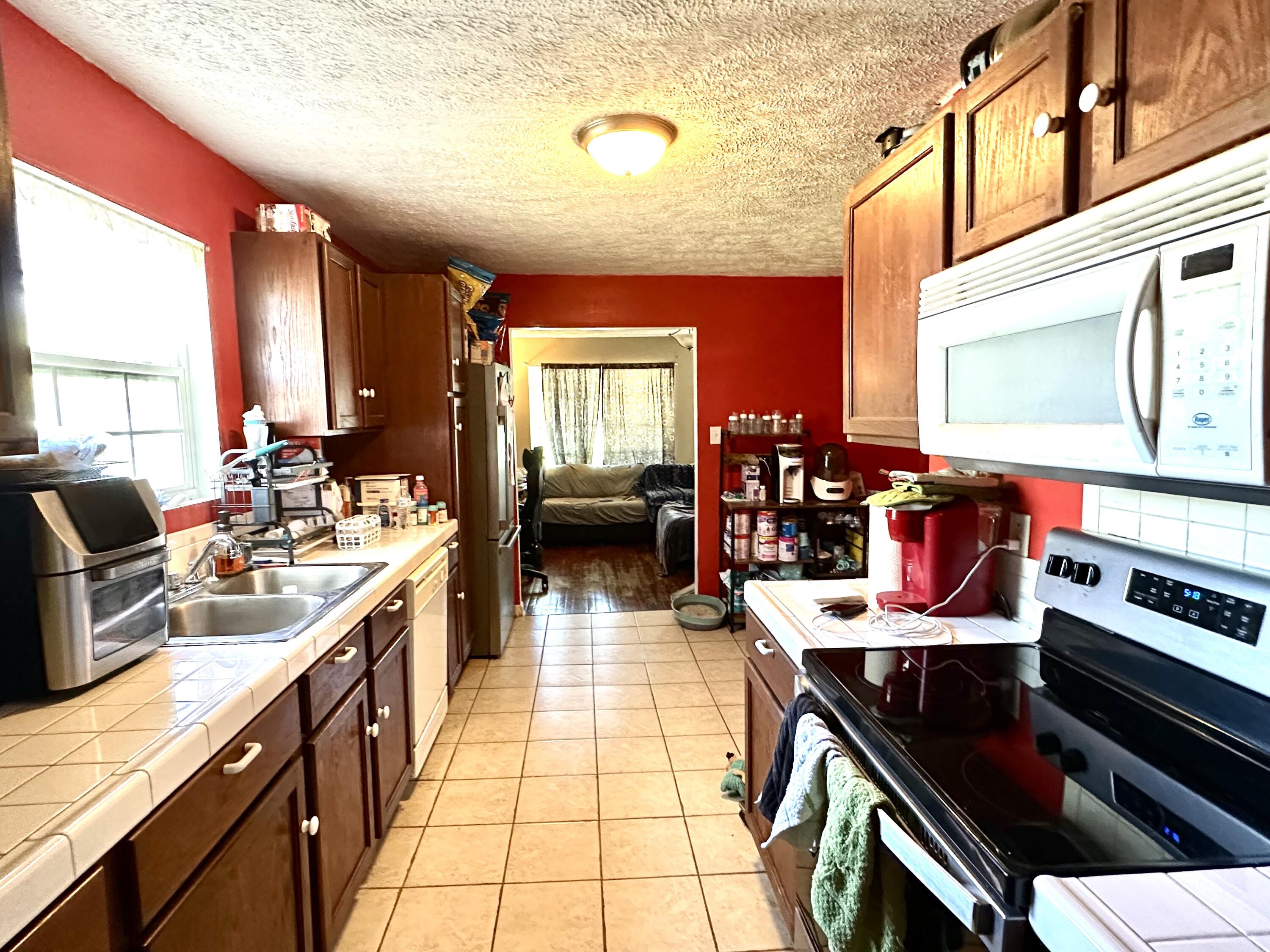 110 Debusk Road Greeneville, TN 37743 - Photo 5 of 11 9AB29F13-5CD2-477B-8F8B-7DBC8499761D