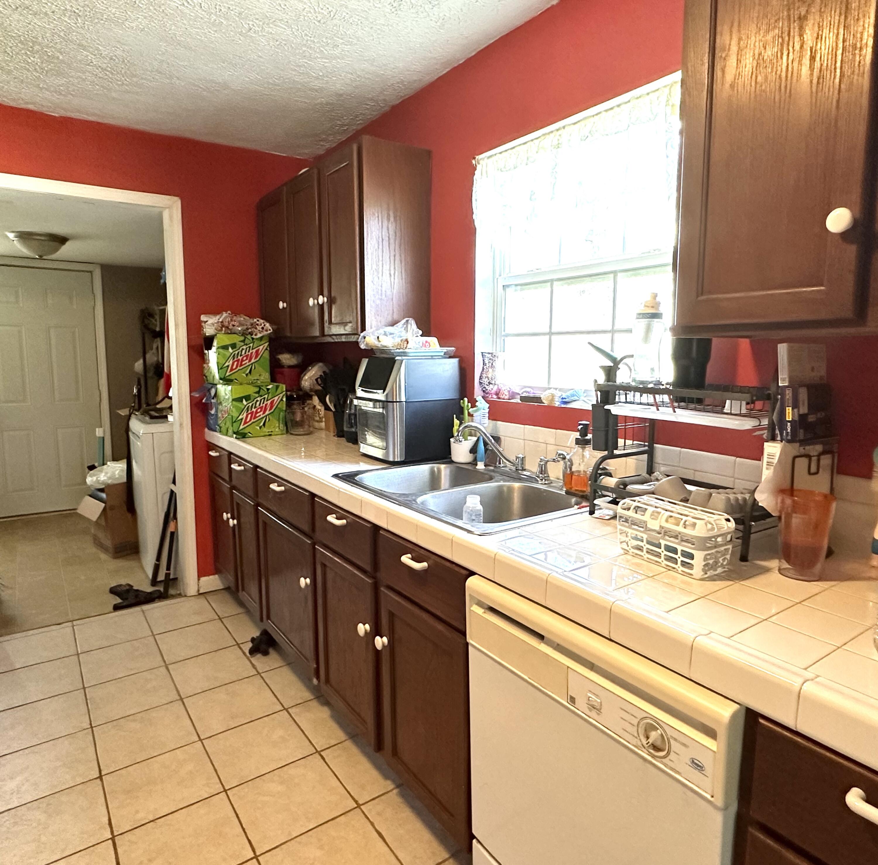 110 Debusk Road Greeneville, TN 37743 - Photo 7 of 11 A3B348B7-96AC-4D88-9C4C-C4F5B78303A4