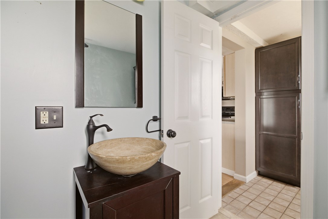 507 County Road Barrington, RI 02806 - Photo 22 of 45