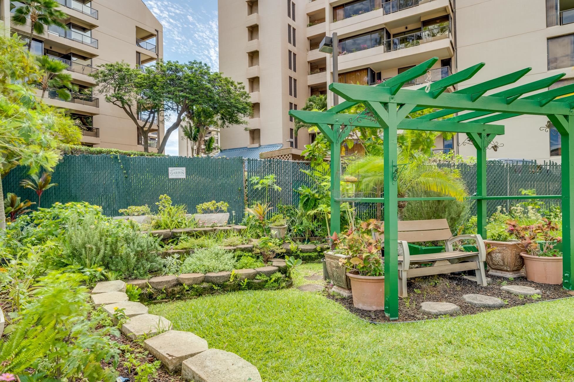4327 Lower Honoapiilani Road, Unit 901B Lahaina, HI 96761 - Photo 46 of 49 Gallery Image 46