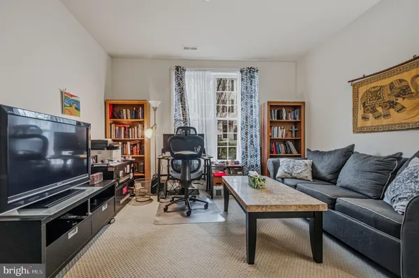 $629,900 | 208 Jackdaw Alley, Unit 208, Springfield, PA 19064