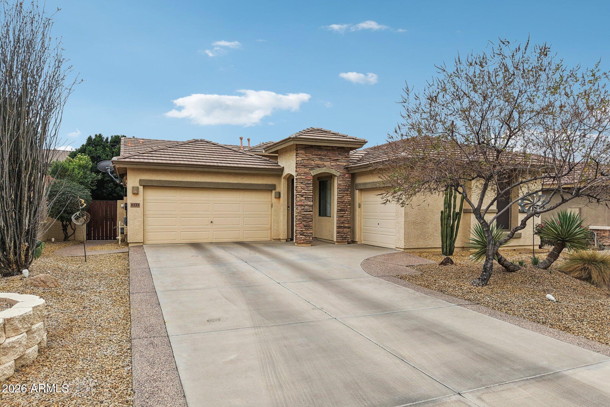 6233 West Bajada Road Phoenix, AZ 85083 - Photo 1 of 45