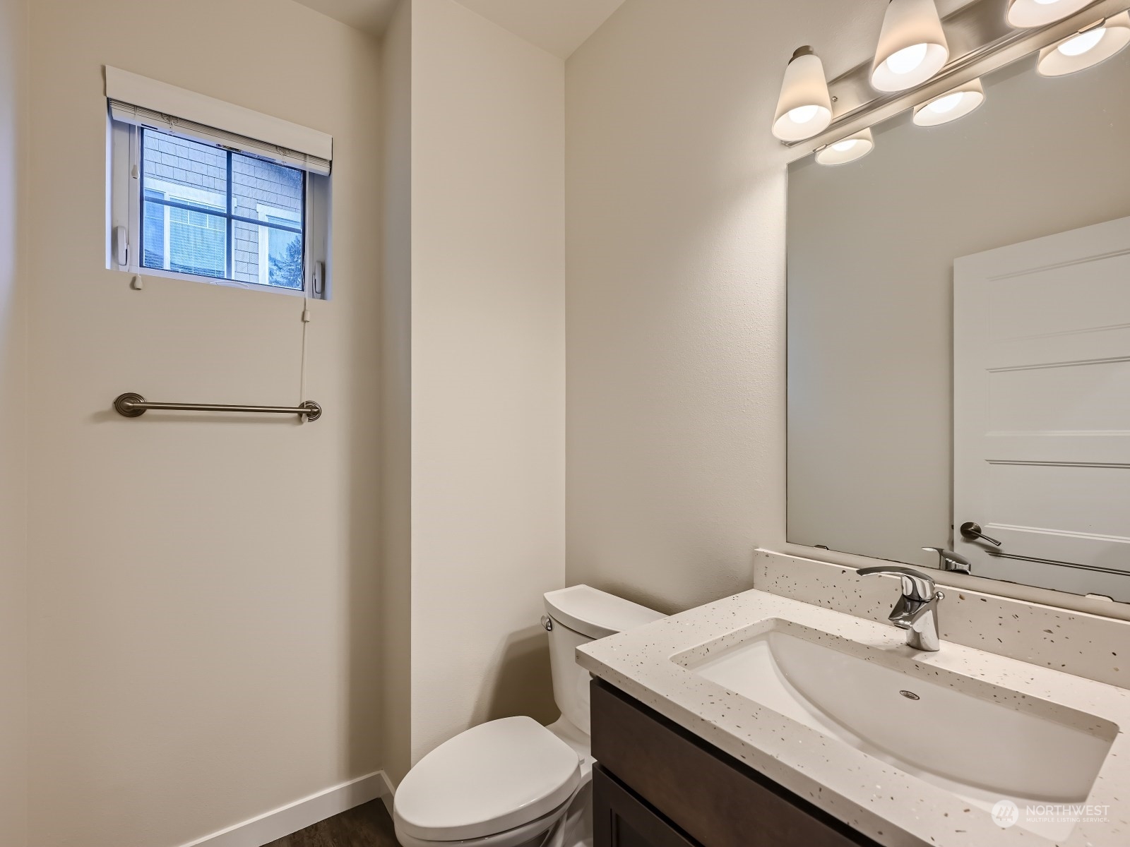 23228 Edmonds Way, Unit 104 Edmonds, WA 98026 - Photo 12 of 27 Gallery Image 12