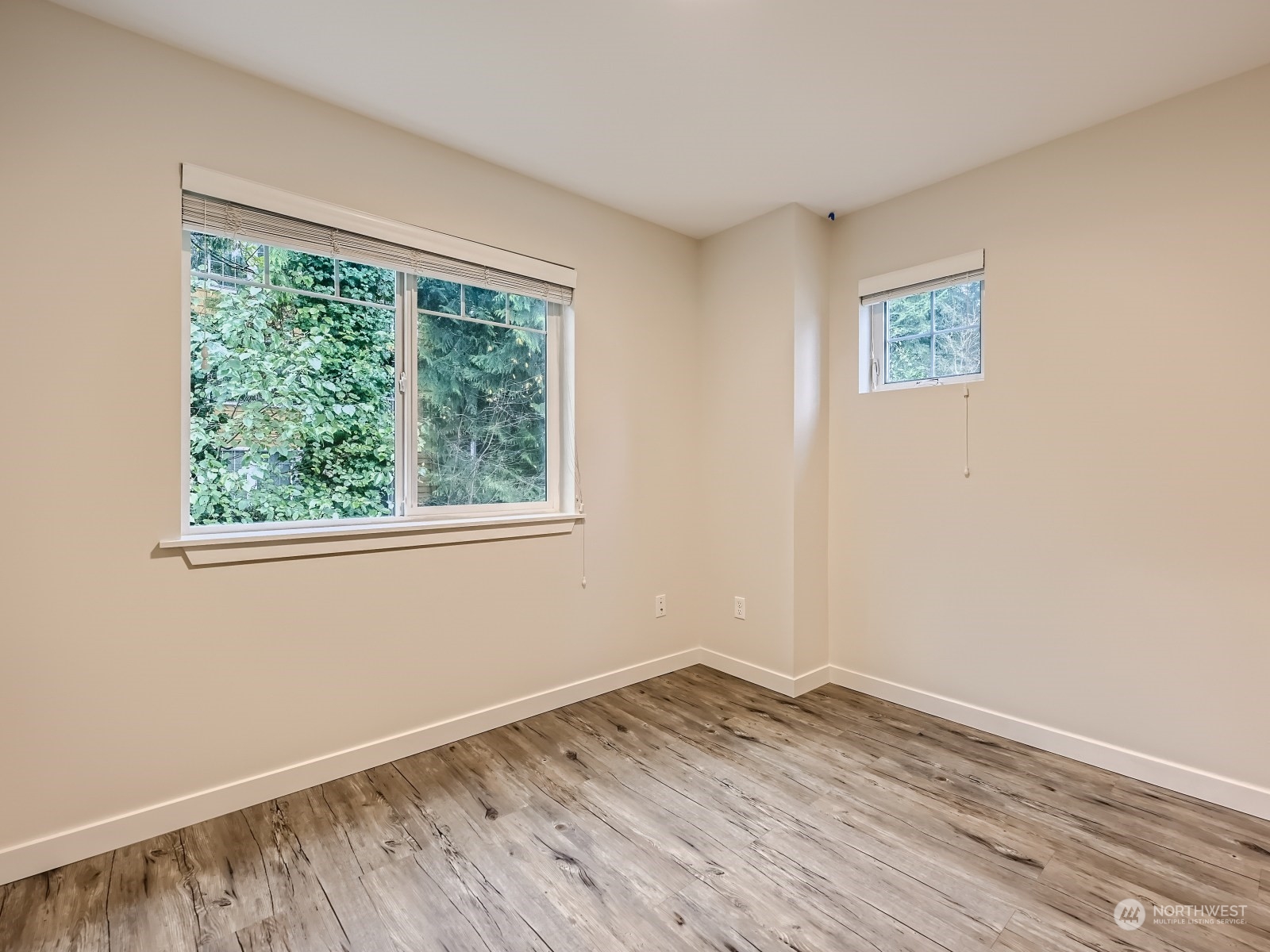 23228 Edmonds Way, Unit 104 Edmonds, WA 98026 - Photo 16 of 27 Gallery Image 16