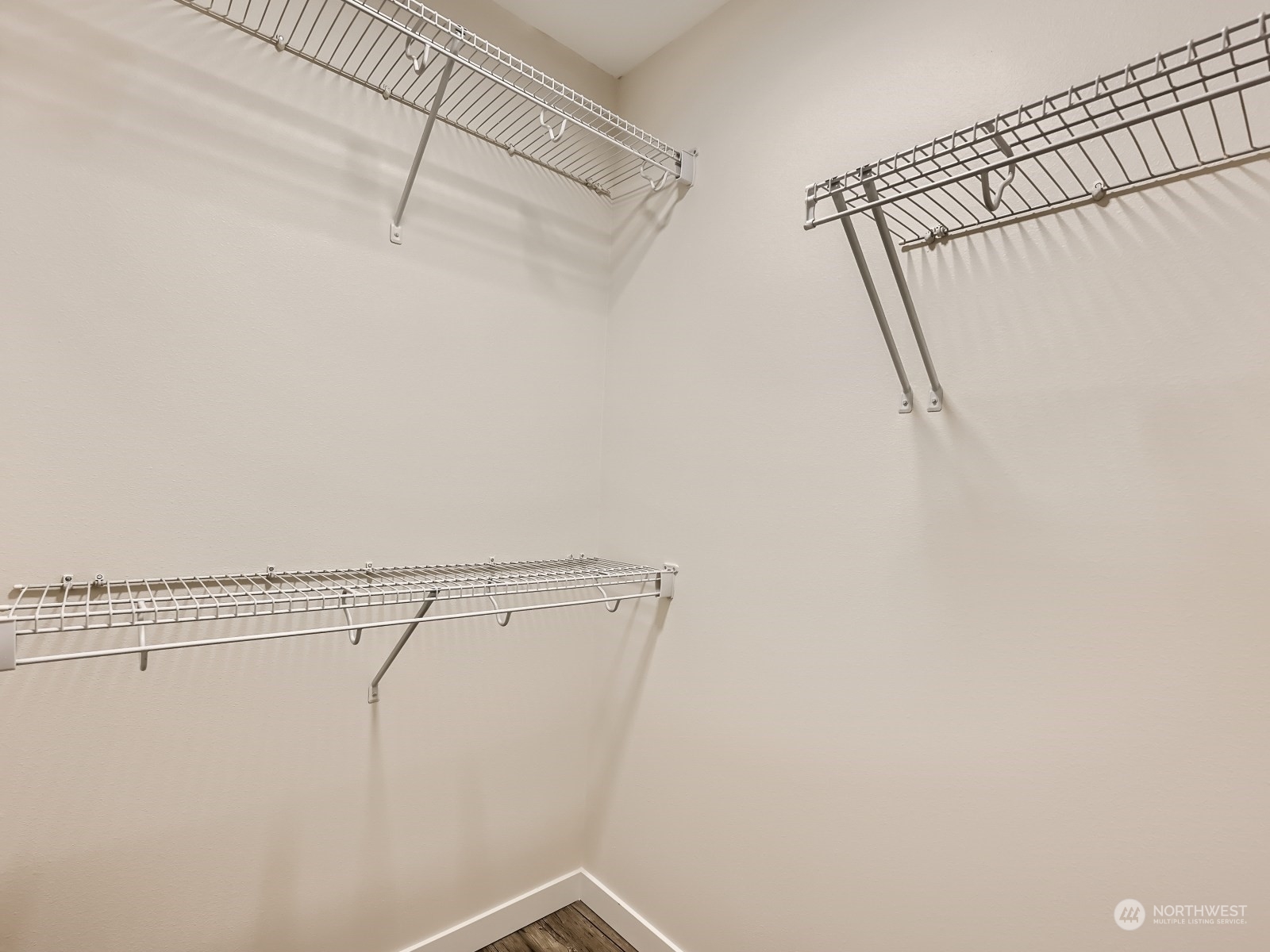 23228 Edmonds Way, Unit 104 Edmonds, WA 98026 - Photo 19 of 27 Gallery Image 19
