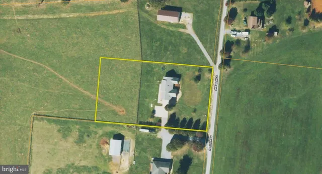 $699,900 | 237 Preston Lane, Luray, VA 22835