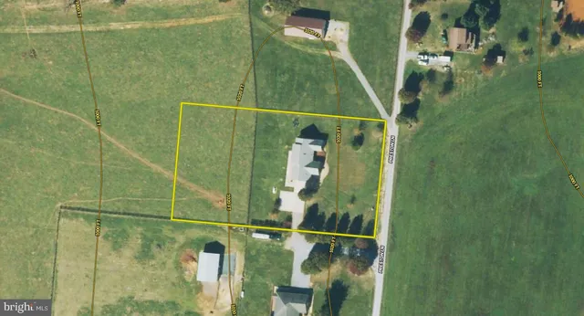 $699,900 | 237 Preston Lane, Luray, VA 22835