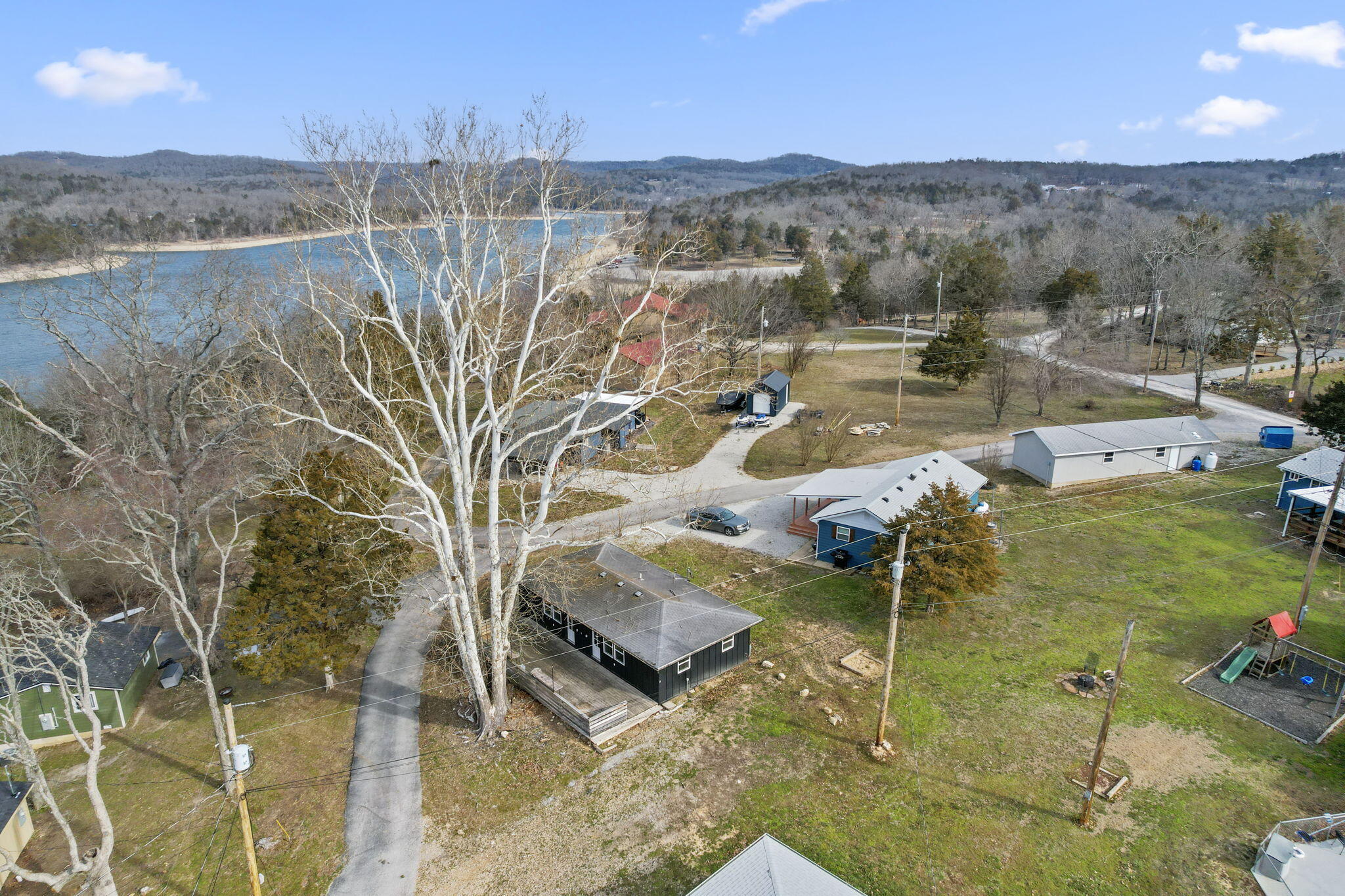 98 Holiday Hideaway Court, Unit 1 & 2 Reeds Spring, MO 65737 - Photo 35 of 46 37-web-or-mls-DJI_0894