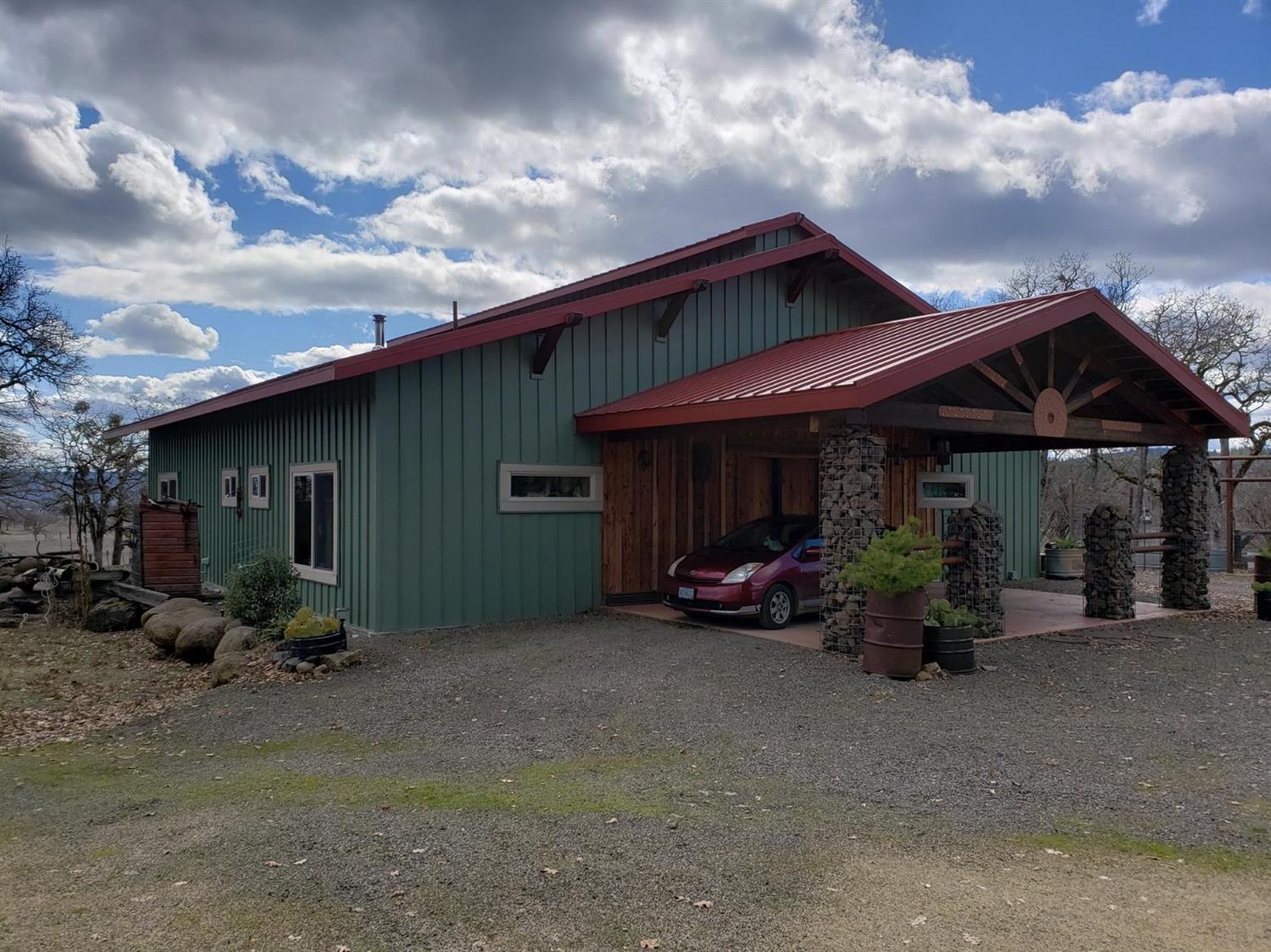 16404 Shiloh Road White City, OR 97503 - Photo 1 of 35 Primary Photo