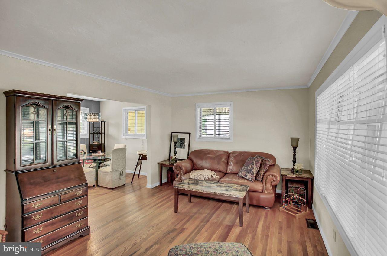1204 Devers Road York, PA 17404 - Photo 8 of 33