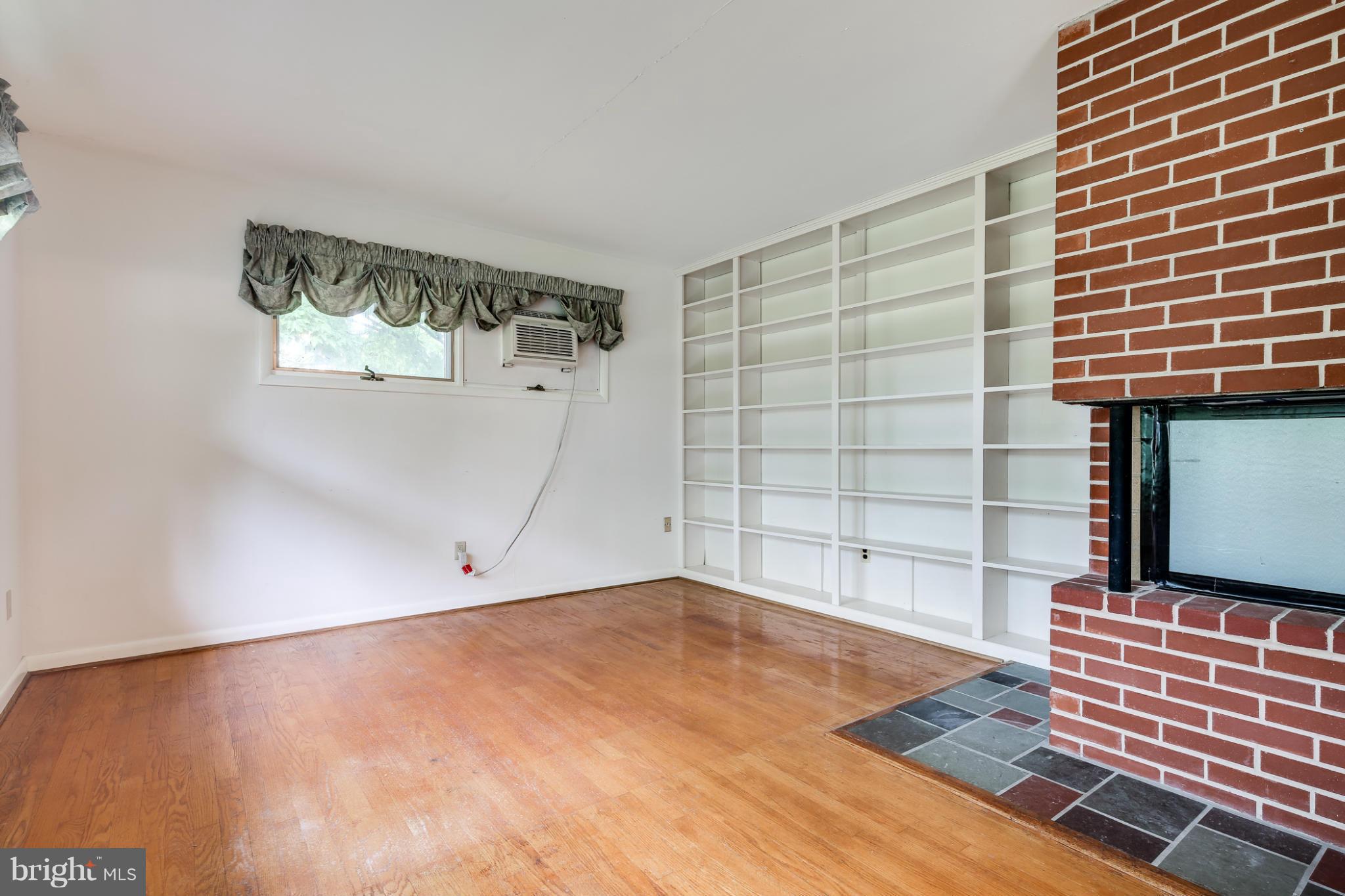 50 Bell Road Westminster, MD 21158 - Photo 12 of 24 Office/Den