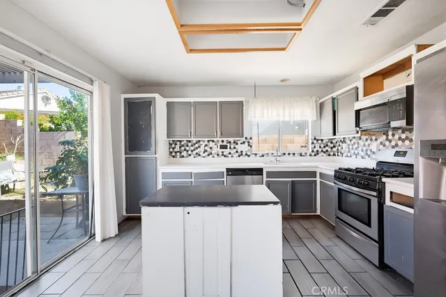 $524,999 | 1216 Lilac Ridge Drive, Perris, CA 92571