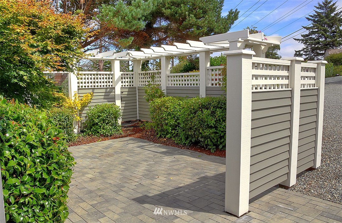 1441 West Beach Road Oak Harbor, WA 98277 - Photo 7 of 24 Gallery Image 7