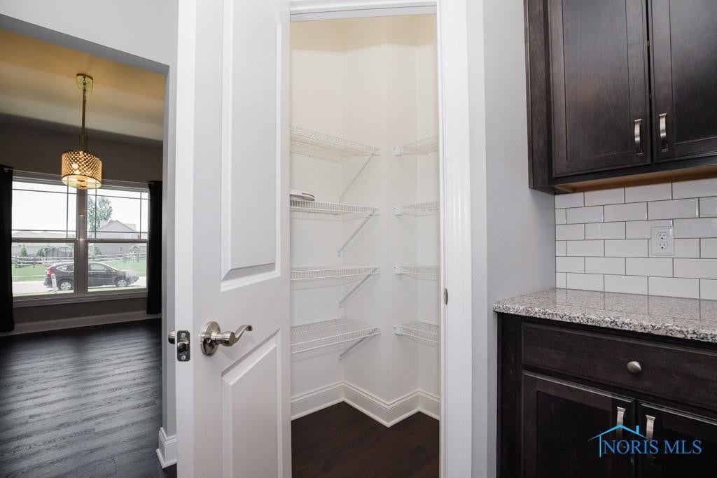 137 Fairchild Road Oregon, OH 43616 - Photo 12 of 30 Gallery Image 12